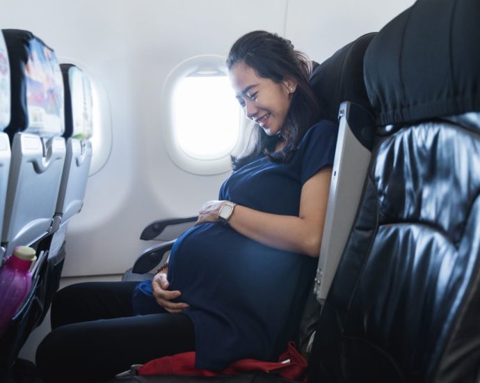 Peut-on prendre l'avion enceinte ?